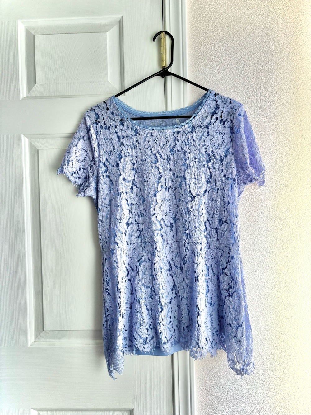 Isaac Mizrahi Live Lavender Floral Lace Top Size L